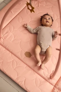 Aktivitetsnäste - Mjuk quilt - Misty Rose