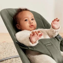 BabyBjörn Babysitter Bliss Vävd Bladmönstrad Quilt - Mörkgrön
