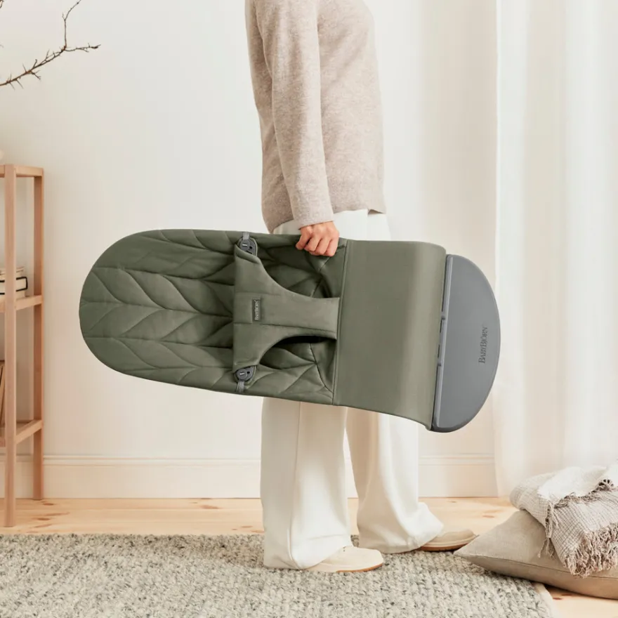BabyBjörn Babysitter Bliss Vävd Bladmönstrad Quilt - Mörkgrön