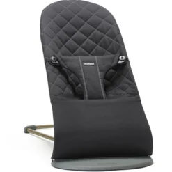 Babysitter Bliss Vävd Klassisk Quilt - Svart/Mörkgrå