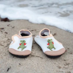 Badskor - Dino Beach