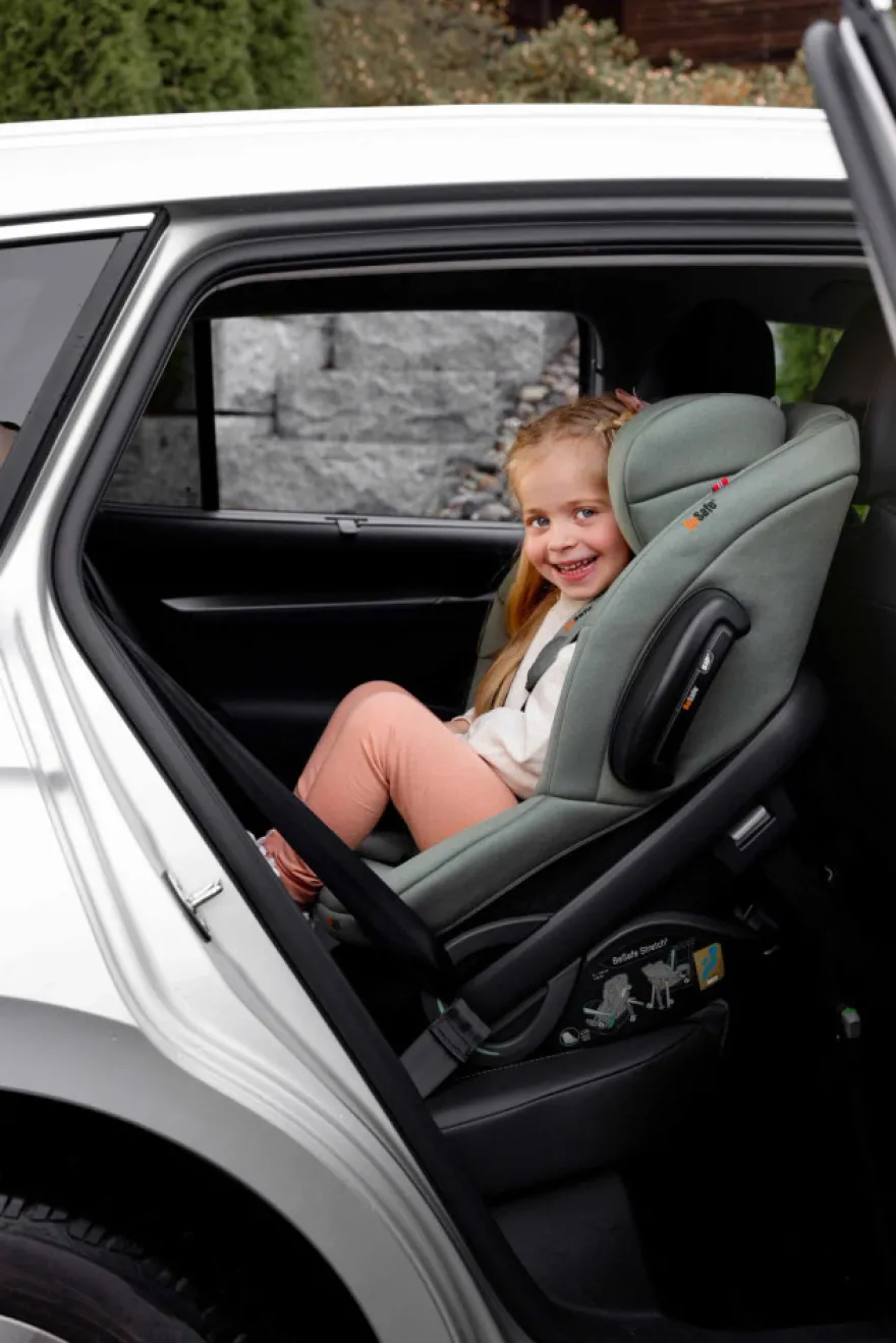 BeSafe Stretch² Bilbarnstol - Fresh Black Cab