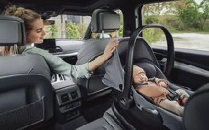 Britax Römer Baby-Safe Core Babyskydd inkl. Core Bas - Space Black