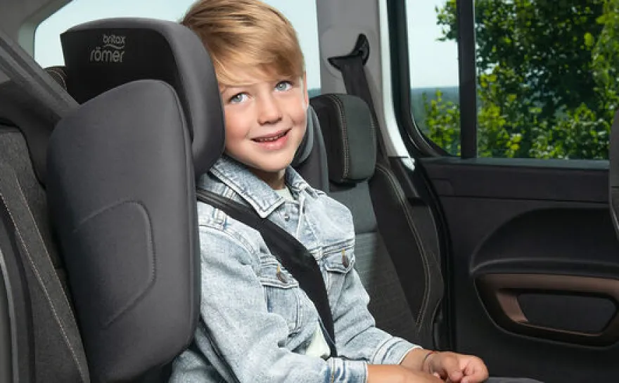 Britax Römer Hi-Liner Bältesstol - Space Black
