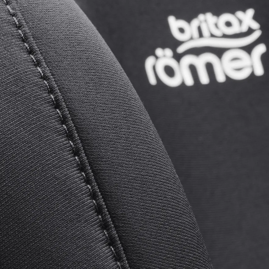 Britax Römer Safefix Bilbarnstol Classic - Deep Black