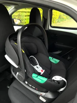 Cybex Aton B2 I-size Babyskydd inkl. bas One - Volcano Black