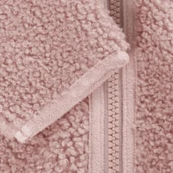 En Fant Jacka Teddy - Adobe Rose