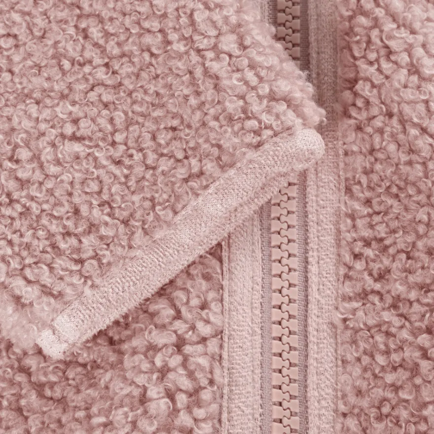 En Fant Jacka Teddy - Adobe Rose