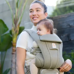 Ergobaby Omni Deluxe Bärsele Mesh - Soft Olive