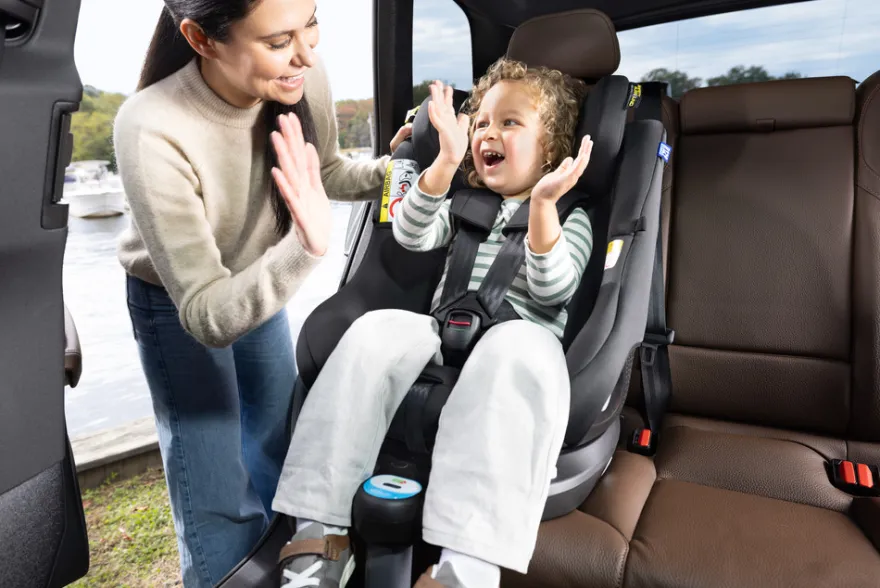 Graco Turn2Me DLX R129 Bilbarnstol - Midnight