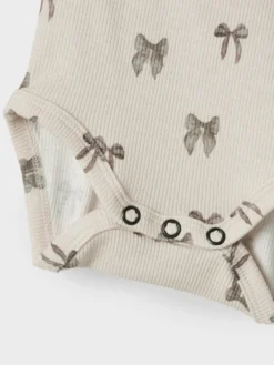Lil' Atelier Gavo Slim Långärmad Body - Silver Peo