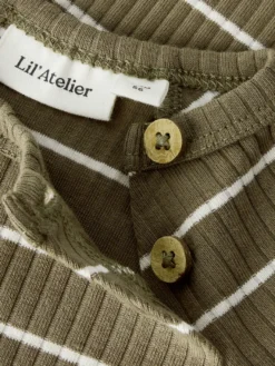 Lil' Atelier Kail Slim Långärmad Body - Shitake