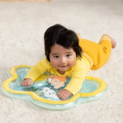 Nalle Puh Once Upon A Tummy Time™ Vattenleksmatta för Magtid