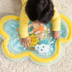 Nalle Puh Once Upon A Tummy Time™ Vattenleksmatta för Magtid