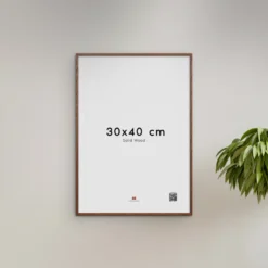 Ram – Mörk ek 30x40