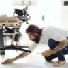 Stokke® Nomi Matstol - Walnut Grey