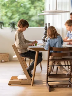 Stokke® Tripp Trapp Stol Oak Inkl. Newborn Set & Babyset - Natural
