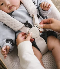 Stokke® Yoga Babysitter - Light Sand