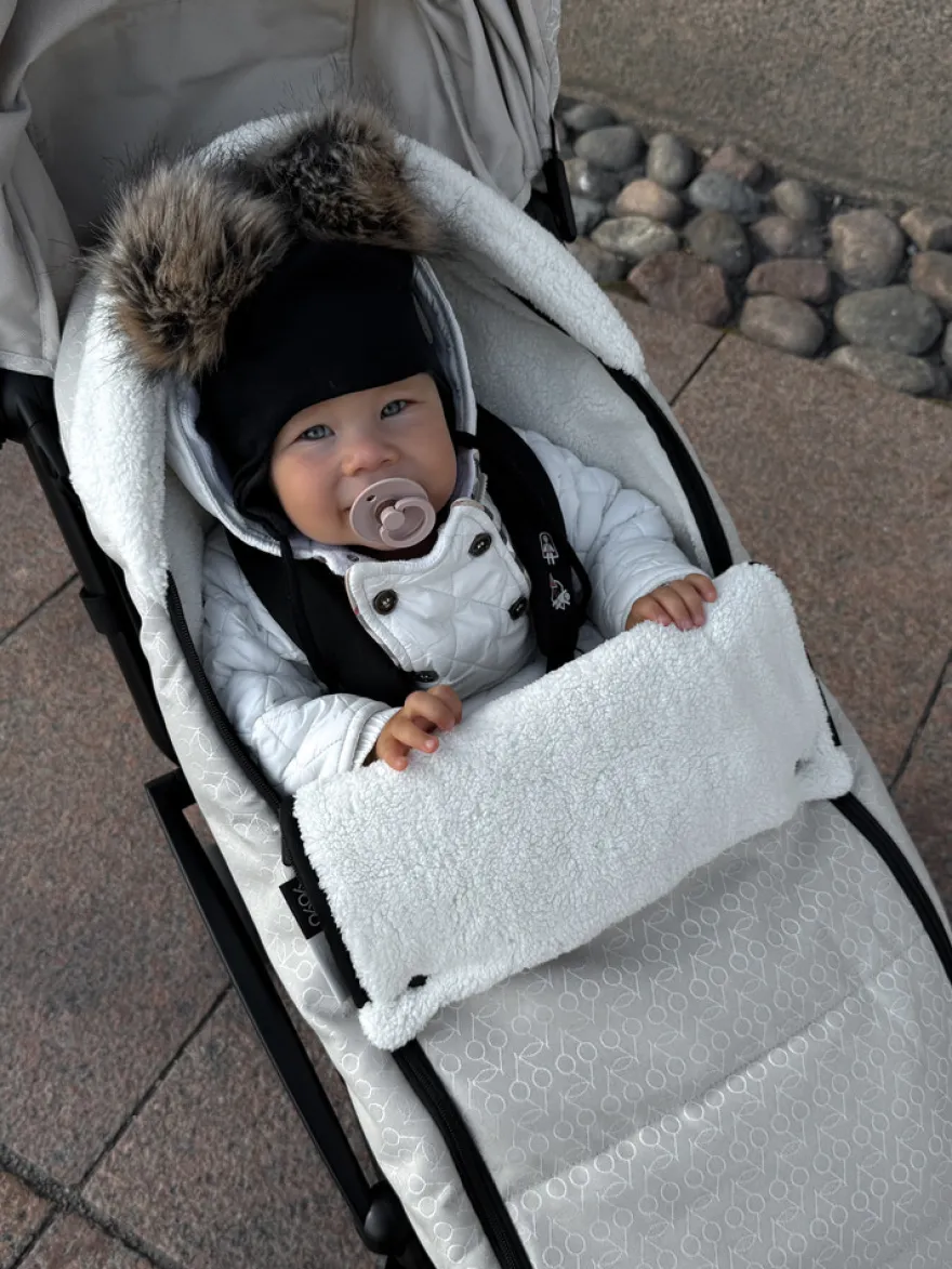 Stokke® Yoyo³ Resevagn - Black/Bonpoint Beige