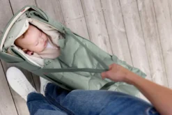 Voksi® Carry Me Babynest - MeadowGreen Leaf